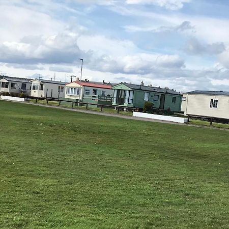 Melody Brooks Caravan Park Portknockie Exterior photo