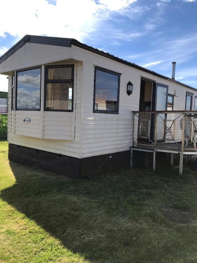 Melody Brooks Caravan Park Portknockie Exterior photo